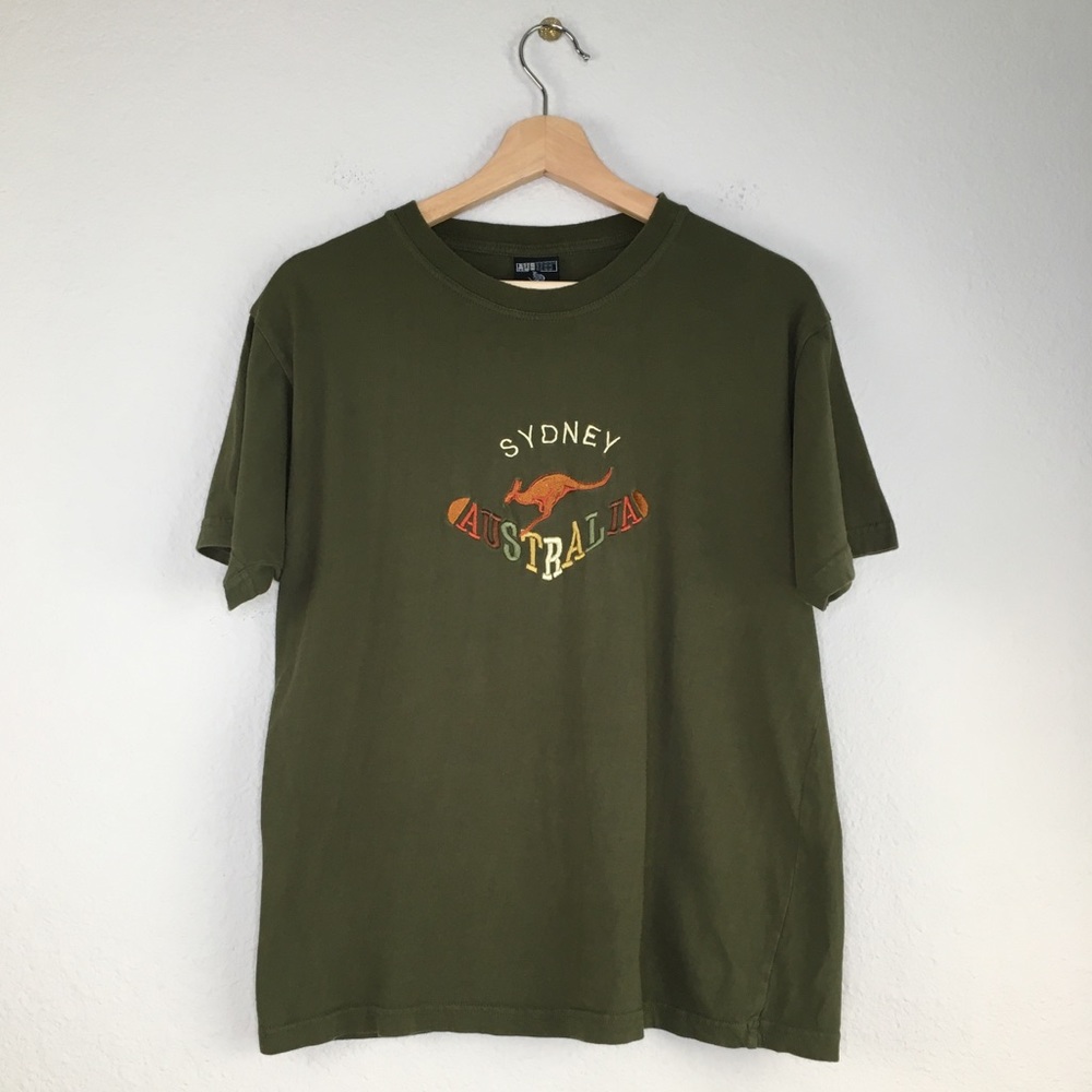 Sydney Australia embroidered vacation souvenir top